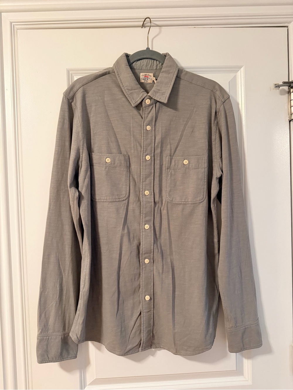 NWT Faherty Men’s Knit Seasonal Button Down Shirt- Wind Grey, Size L